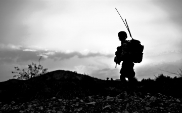 Amerika elkezdi katonái kivonását Afganisztánból is