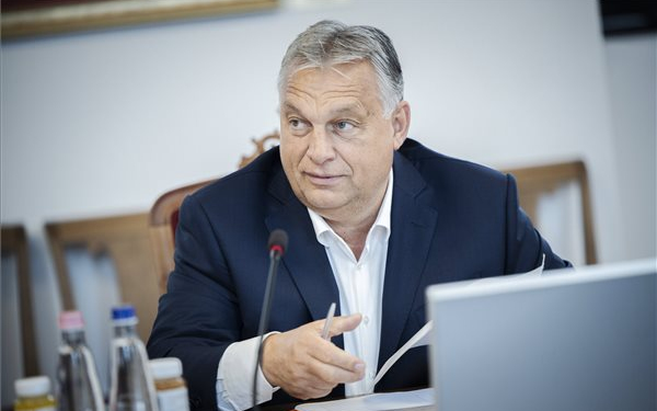 Orbán Viktor: háború- és migrációpárti, gazdaságellenes koalíció jött létre Weber vezetésével 