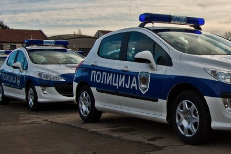 Többen meghaltak egy kávéházi lövöldözésben a szerbiai Nagybecskerek közelében