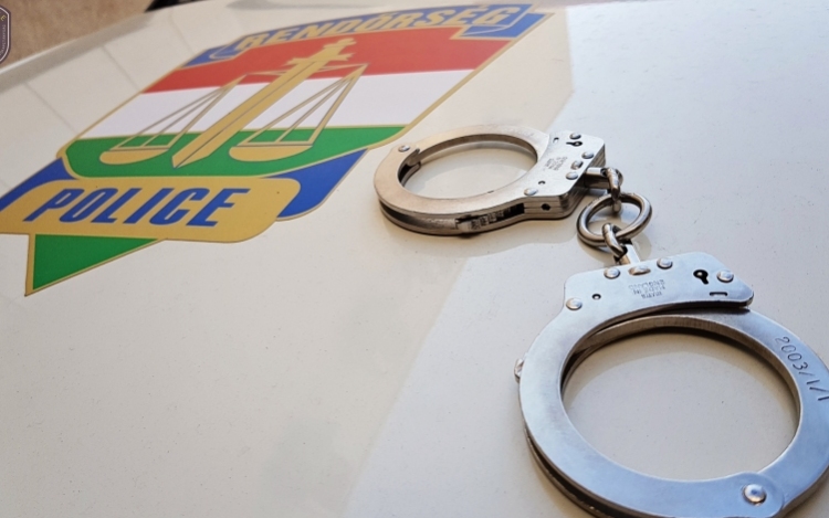 Négymilliárdos áfacsalás gyanúsítottjait tartóztatták le Pécsen