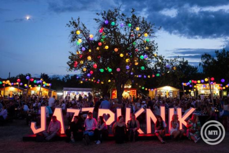 Paloznaki Jazzpiknik- A Bin-Jip, Antonia Vai és a Loop Doctors is fellép