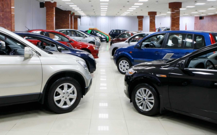 Csökkent az új autók eladása az európai piacon 